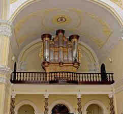 Orgue et photo Koenig premier orgue franais  Macao