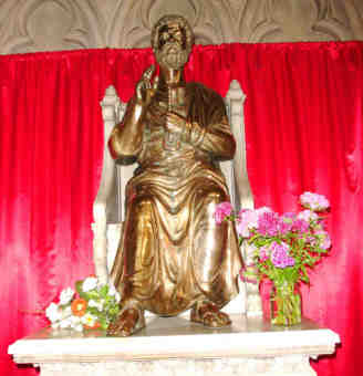 Statue de bronze de st Pierre